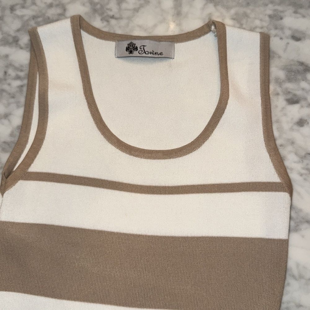 Elegant Tan and White Striped Dress S - Picture 2 of 4